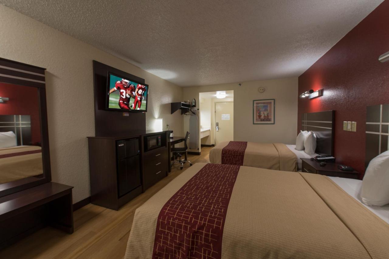 Red Roof Inn Houston Brookhollow Buitenkant foto